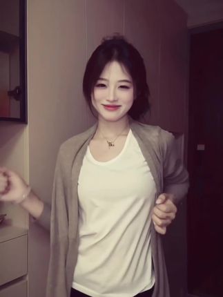 #韩系穿搭#慵懒风穿搭#早秋穿搭#辣妹穿搭