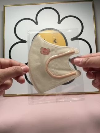 #儿童专用口罩 面料舒适,不勒耳,5个颜色好看又百搭, 喜欢的赶紧入手   #男女学生口罩 #轻薄款