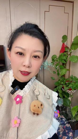 想让小鹦鹉学说话快,就要掌握鹦鹉学说话的最佳时间,大家快来试一试#鹦鹉 #鹦鹉鹦鹉萌萌哒逗鹦鹉 #鹦鹉日常