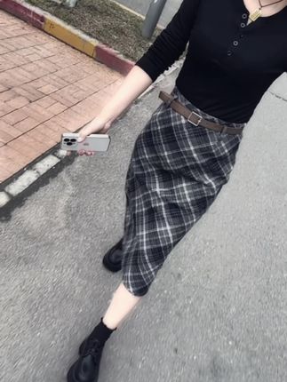 “对别人好是我的本性,别人对我好不好是我的命,总有一些举动让你突然寒了心,总有些语言让你突然酸了心,总有一些态度让你突然伤了心所以,尽力之后,选择随缘吧,人的手就那么大,握不住的东西太多了,拐个弯,学会与自己和解!”