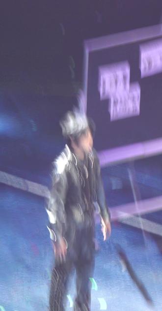 荣耀之战2.1《第二类我》左奇函 杨博文
#演唱会 #演出现场 #荣耀之战 #左奇函 #杨博文