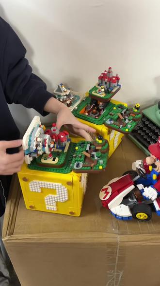 今天一起对比一下,进口的问号盒子跟国产超级玛丽问号盒子的区别。 #积木 #拼装模型