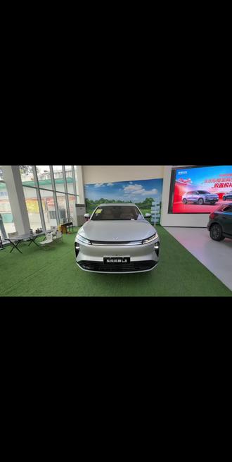 东风风神L8车载随车充便捷充电#东风风神L8 #与风神同行 #dou是好车 #厉害了我的车 #随车充