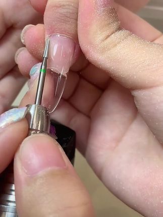 用这个底胶搭配免照灯胶太好用了,不用打磨本甲,卸甲不伤甲#穿戴甲 #强烈推荐 #护甲 #底胶