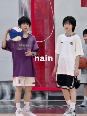 俩小宝就萌死我吧.#高铭阳 #沈子航