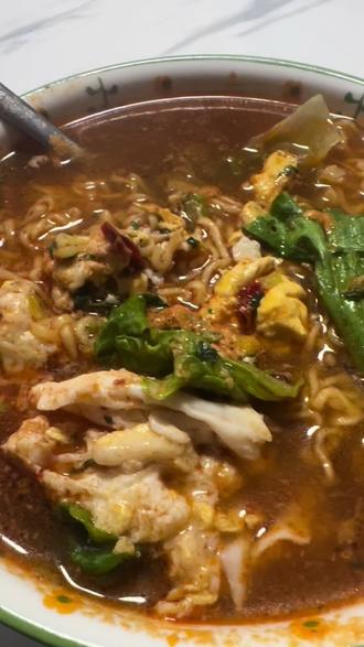 馋康师傅香辣牛肉面啦😋😋😋