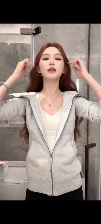 姐妹们赶紧练起来!#允恩 #锻炼 #练背 #分享