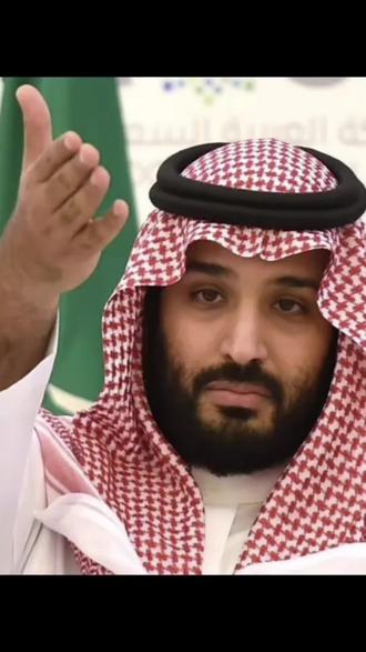 头顶一块布,人间我最酷,上身黄棉袄,下身黑棉裤,真酷真酷……哈哈哈哈