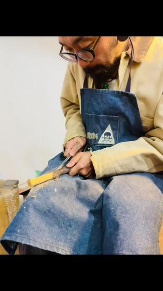 一只桃木簪子的诞生…
#谁还没个隐藏技能 #簪子 #手工制作 #木雕 #桃木发簪