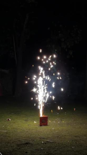 3分钟烟花100分快乐#烟花 #三分钟烟花