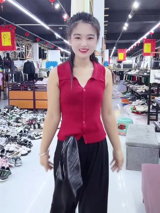 西装阔腿裙裤女2025新款今年流行爆款裤子垂坠感休闲裤 西装阔腿裙裤女2025新款今年流行爆款裤子垂坠感休闲裤#显瘦穿搭 #穿出高级感 #百搭神裤 #品质女装