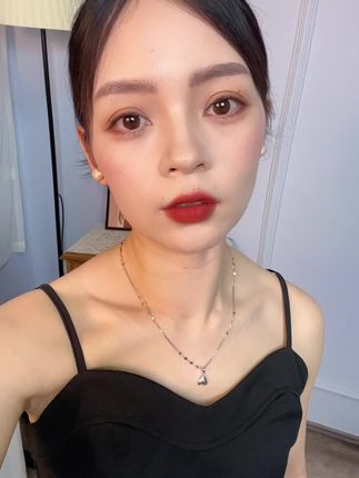 同款在橱窗,世上没有丑女人,只有懒女人#美妆 #今日妆容 #今天化妆了 #日常分享 #化妆分享