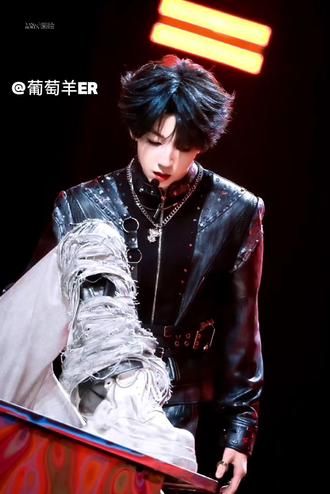 #上热门 时代峰峻,你到底要干嘛#杨博文#荣耀之战#左奇函