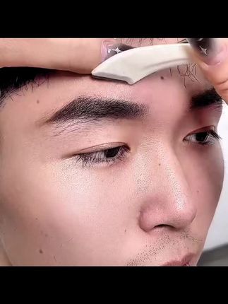 眉毛太长很显老,所以一定要定期修一修#修眉 #修眉刀 #修眉神器 #修眉刀安全防刮伤 #拯救手残党