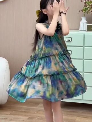 #我要上热门 #夏日绝美仙女裙 #气质仙女裙穿搭 #温柔仙女裙 #气质优雅大方 @巨量千川 @抖音小助手