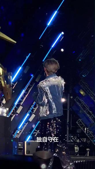 我又开始了新一轮的戒断反应 反反复复.@努力有素质 @刘佳梁 #刘佳梁#刘佳梁唱歌 #刘佳梁线下 #刘佳梁万岁山 #想你的夜