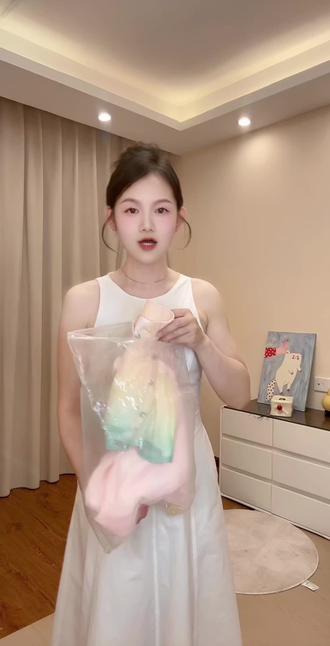 送给女儿六一儿童节礼物真的太好看了,女儿穿上超自信超洋气 #女宝穿搭 #宝宝新中式穿搭 #新中式公主裙 #国风小旗袍裙 #夏日穿搭