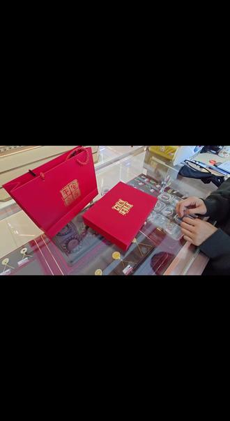 黄金生日蛋糕相册摆件#黄金摆件 #生日礼物推荐 #上热门 @金喜(顺泰金楼)