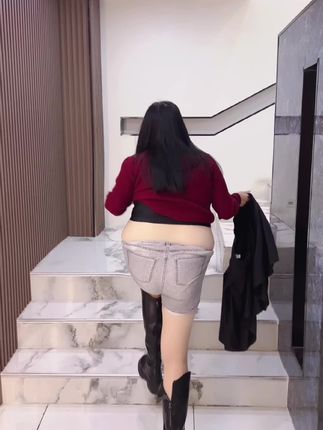 胖女生也要自信,大胆,明媚! #大码女装 #显瘦穿搭 #百褶裙 #源头实力厂家 #谁穿谁好看系列