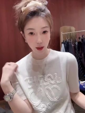 美美穿搭分享&#超好看 DEDM•STUDIO/100%羊毛减龄气质温婉风圆领针织毛衣