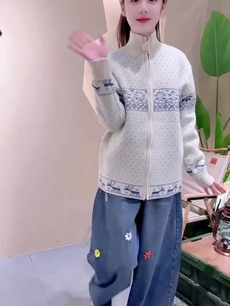 女童春秋立领提花韩版开衫毛衣牛仔裤套装#时尚潮流穿搭 #谁穿谁好看