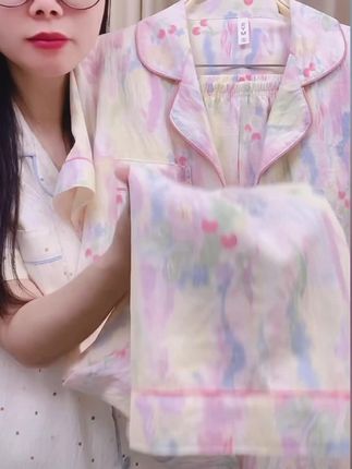 【胸垫版】渲染高级款2025夏季短袖睡衣女宽松粉色蝴蝶家居服三件套