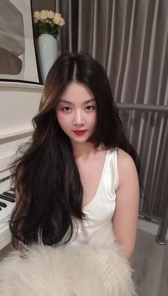 四年亏50亿市值冲4000亿!A股这波“信仰炒作”谁在买单?#股票#A股#股民交流#金融#摩尔