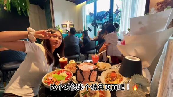 “恋爱怎么可能和谁谈都一样呢”被爱被惦记被理解 那就祝我们永远是我们#情人节 #恋爱