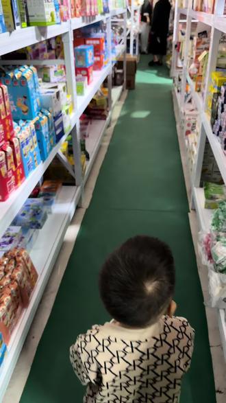 也是逛上了东兴的“山姆”超市了