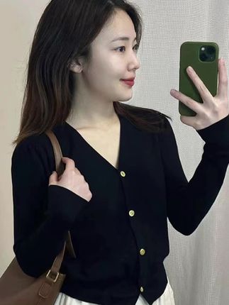 小香风针织开衫外套女秋冬新款修身显瘦毛衣内搭长袖打底衫上衣短#针织衫 #上衣穿搭