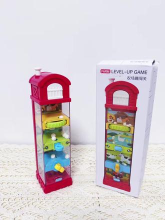 超级适合急脾气宝宝的农场闯关玩具,一共四层,每一层都有不同的趣味小机关,超级锻炼宝宝的手眼协调和专注力。
#早教益智玩具#农场闯关玩具 #儿童玩具 #宝宝玩具 #新奇特玩具