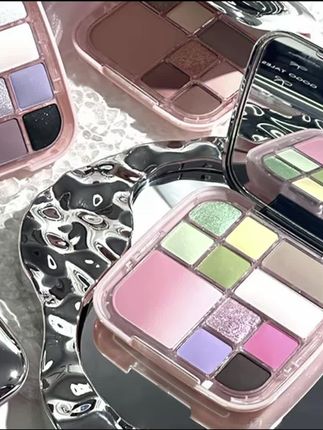 戈戈舞蝶影眼影盘面部综合盘腮红修容一体彩妆盘大地色日常淡妆女#爱了爱了 #好物推荐🔥 #种草好物 #彩妆分享 #分享妆容