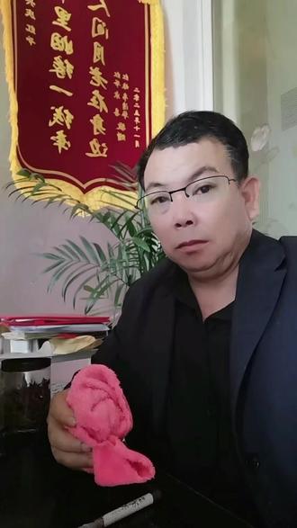 "豆包被迫营业现场让软萌小可爱骂日本鬼子?这也太为难了吧!全程委屈巴巴#搞笑
