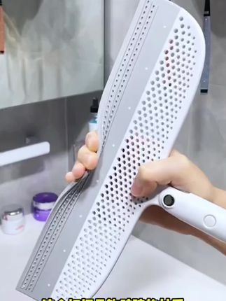 #创作灵感 魔术硅胶扫把,可扫地,刮玻璃,浴室厕所都可用,#刮水扫把 #实用好物