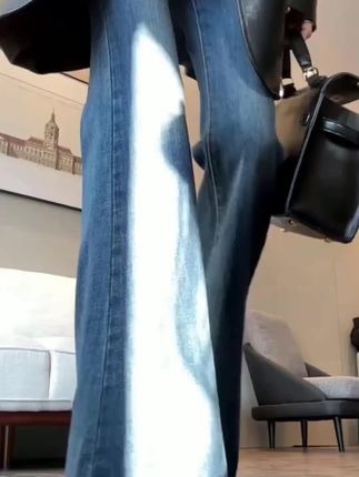 2025年加绒微喇牛仔裤女春秋冬新款高腰弹力显瘦小个子马蹄喇叭裤#牛仔裤 #显高显瘦显腿长 #微喇裤 #喇叭裤 #小个子穿搭 @DOU+好生意 @DOU+上热门 @DOU+小助手