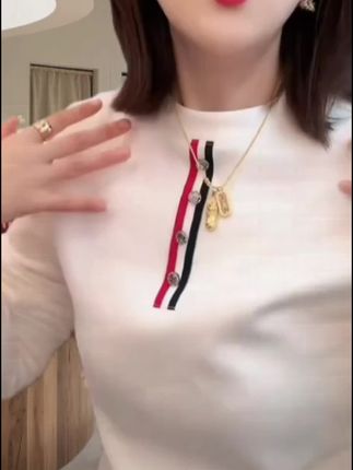 2025秋冬新款设计感韩版百搭双面加绒圆领气质T恤LK2500316#圆领卫衣 #秋冬新款 #面料柔软舒适
