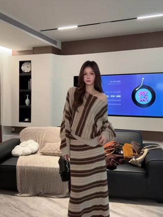 秋季韩系高级感气质时尚斜肩条纹针织衫高腰半裙两件套装D724#条纹#高腰#半裙#两件套