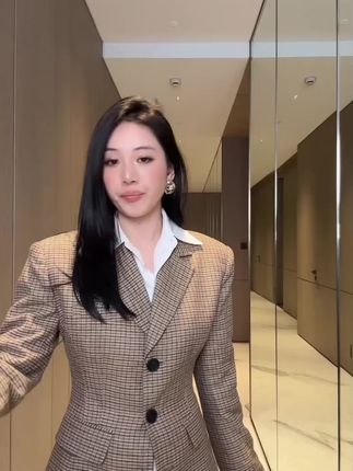#穿出高级感 #今日穿搭分享 #优雅气质 #显高显瘦穿搭