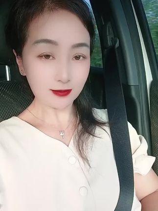 走不完的世界,看不完的风景,最治愈人心的便是这世间的风景,将心放任于天地间,所有的不知所措都能释怀。