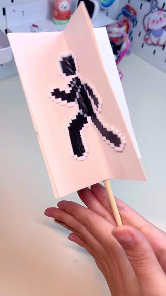 拼豆界考研 之 视觉暂留 奔跑小人 希望有人能做出更好的图纸
#拼豆 #今日拼豆灵感 #拼豆教程 #拼豆攻略 #拼豆图纸