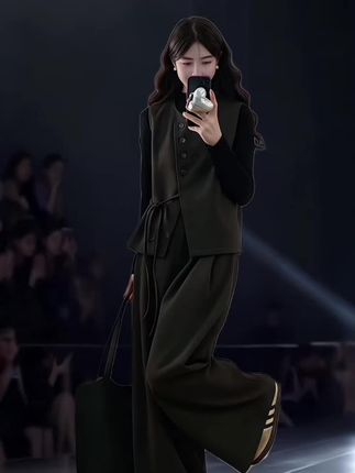 #气质女神范儿 #气质穿搭 #御姐范儿 #大码女装 #微胖穿搭
