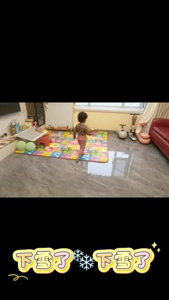 #两岁宝宝快乐的一天 #创作者中心 #创作灵感 #玩雪 #养娃日常 2025年第一场雪来了👏❄️❄️❄️❄️❄️