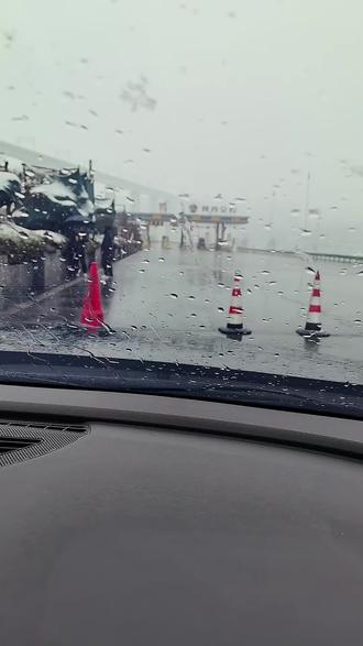 彬州到河南济源,一路经过福银高速-连霍高速-二广高速,目前彬州入口管制上不去,其他高速不知道堵不堵