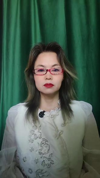 Vip通道是消费差异还是社会不平等的外化体现?#上海迪士尼vip快速通道 #阶级矛盾#社会不公 #特权