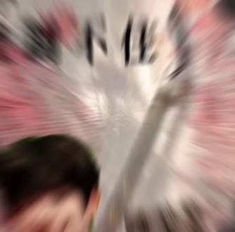 “两颗坦诚相待紧紧相依的心 是从哪次的背对而眠后疏远的呢”
一一一一一分割线一一一一一
我就是原创,这个视频ks也有发,不信的话就去ks搜:陈奕恒半夜把陈浚铭🌿sj 或者再不信就去看我ks主页
#恒铭四代唯一王牌cp #恒铭99 #原创 #_奕椿铭涵 #禁盗作品