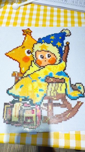 小姐姐历经两天六小时完成的星星图,太好看了#资阳拼豆 #拼豆 #手工diy #手工活来了 #新店开业