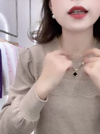 新款冬季加绒独特漂亮小衫蕾丝内搭气质温婉上衣百搭时尚修身长袖#面料柔软舒适 #谁穿谁好看 #加绒加厚 #洋气减龄 #打底衫