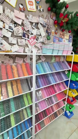 社恐的宝贝不好意思问我的,可以把视频看完哦,完整的介绍了拼豆制作的流程,#拼豆 #邳州 #春节快乐的n种方式 #diy戒指 #手作diy