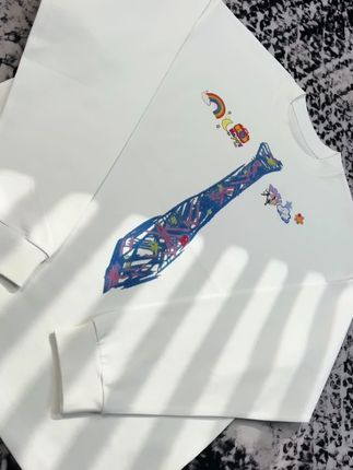 被这件创意T恤狠狠拿捏!手绘风“领带”超吸睛,色彩碰撞好绝~#长袖打底衫 #长袖t恤 #纯棉