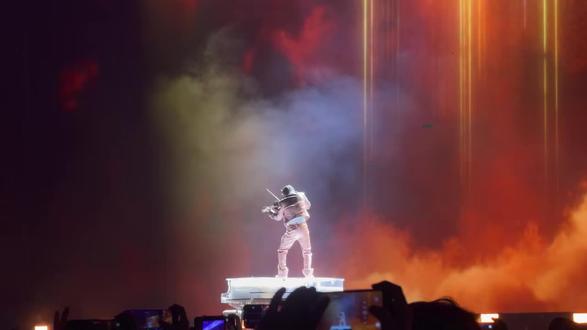 握草人只会说woc#刘宪华